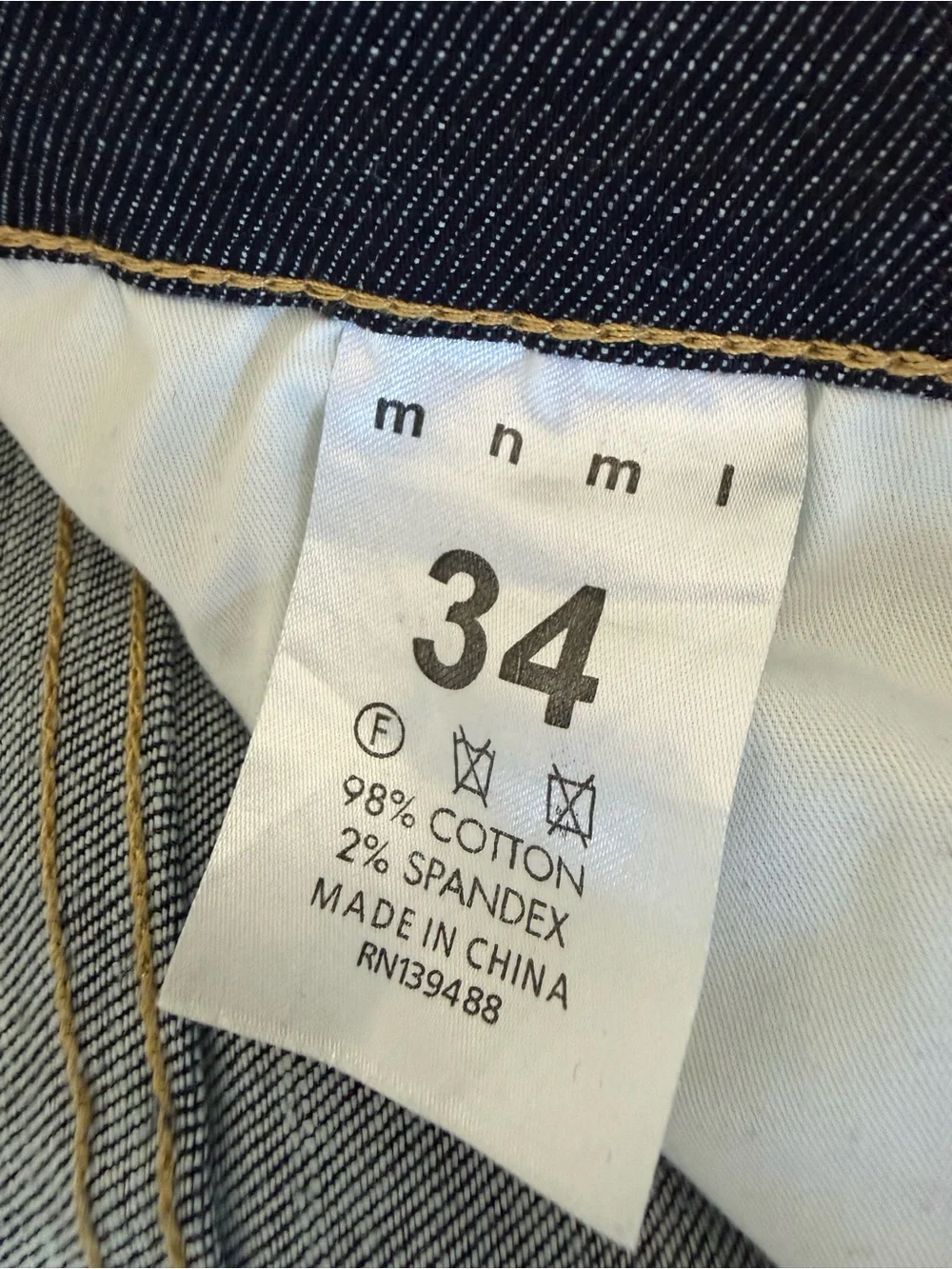 MNML slim fit